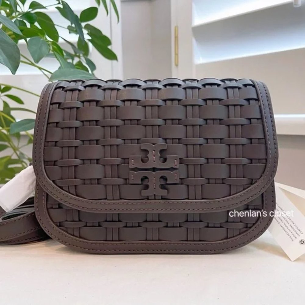 ✨🎀NeW! Tory Burch Britten Woven Small Saddle Bag - Picture 14 of 14